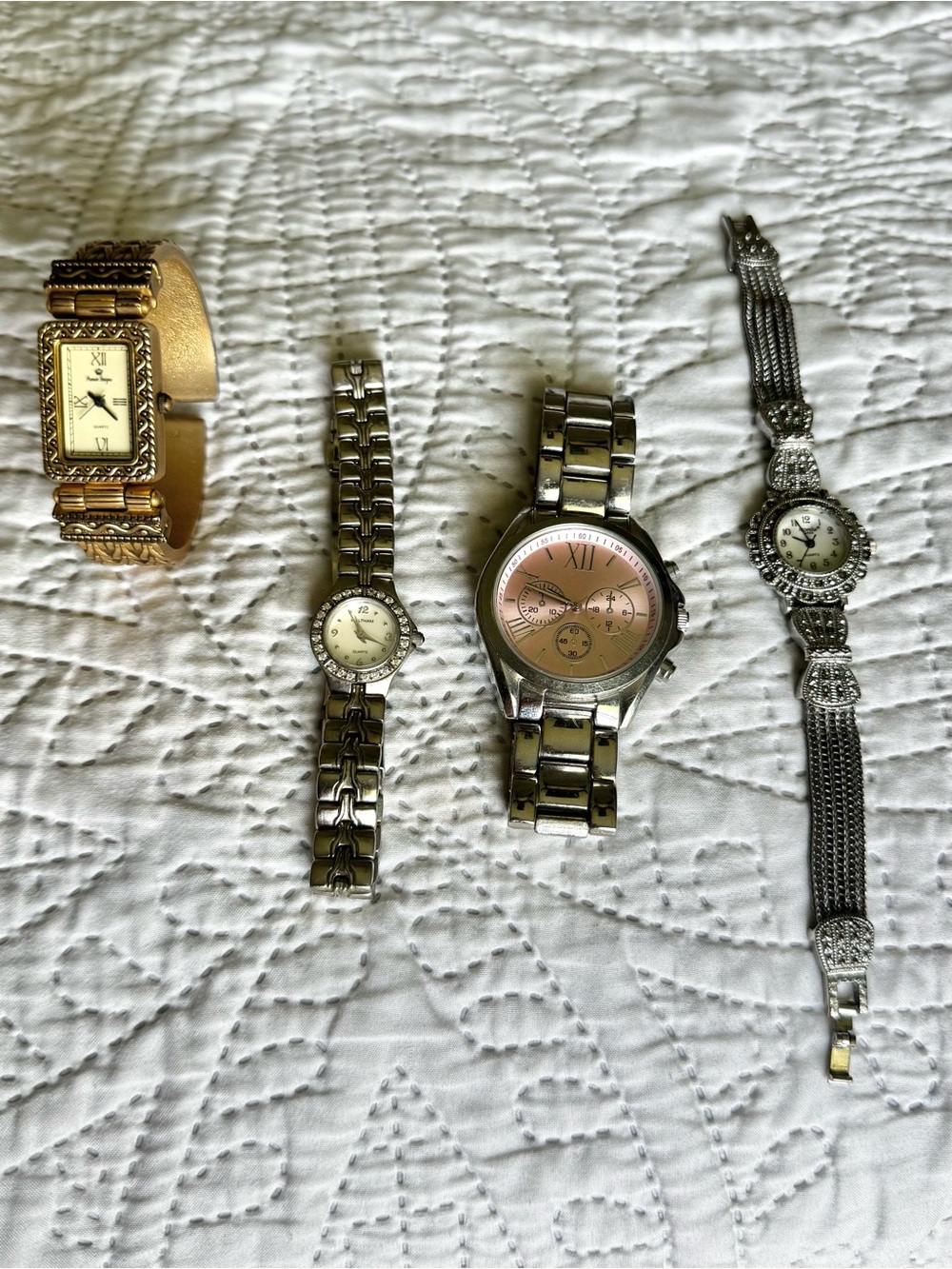 Vintage style watch lot 4 womens Y2k gold silver Waltham premier design Untested
